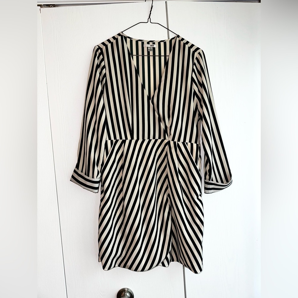 Amuse Society 3/4 sleeves black and white stripe dress size L